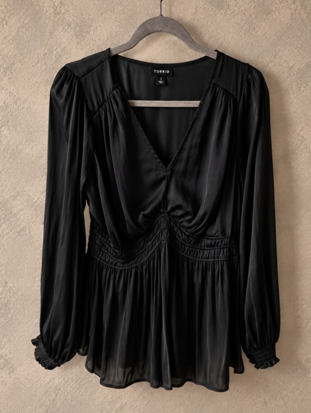 torrid Black V-Neck Long Sleeve Gathered Peplum Blouse